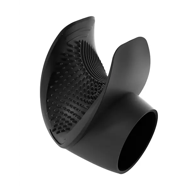 Man Wand Xtreme w/2 Attachments - Black - Dolls & Masturbators